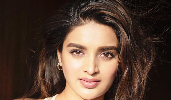 Nidhhi Agerwal